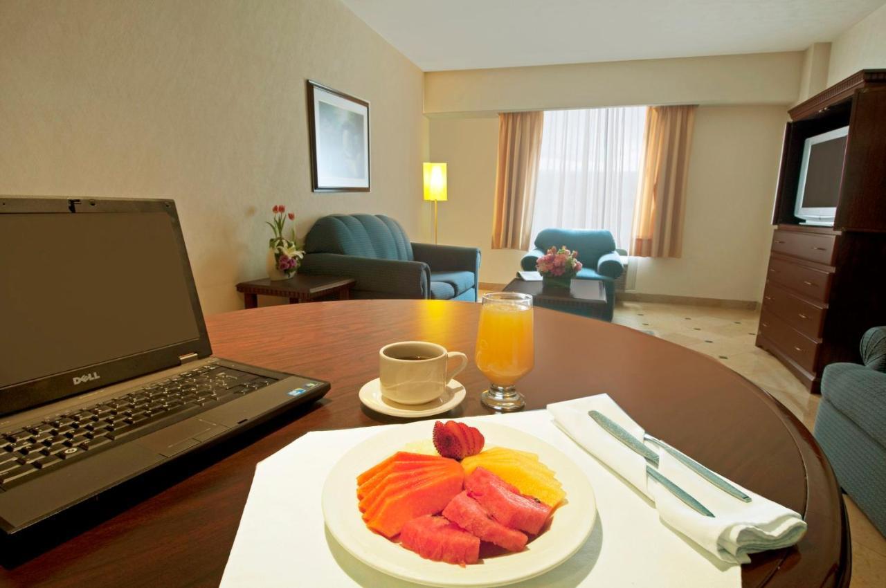 Fiesta Inn Toluca Centro Dış mekan fotoğraf