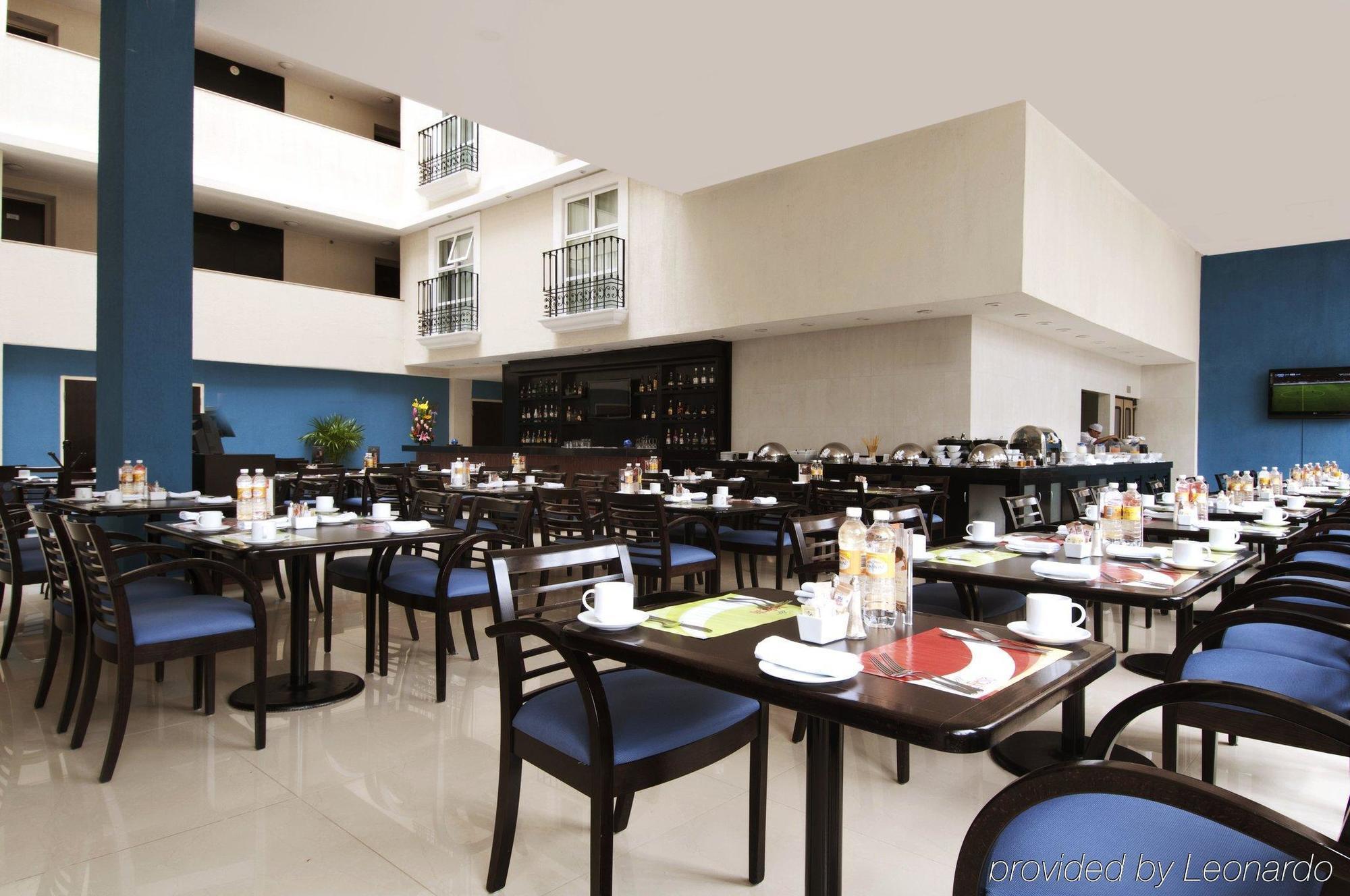 Fiesta Inn Toluca Centro Restoran fotoğraf